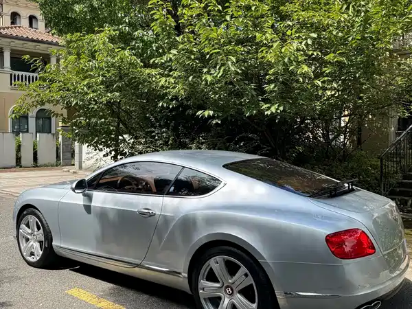 Bentley Continental 2013