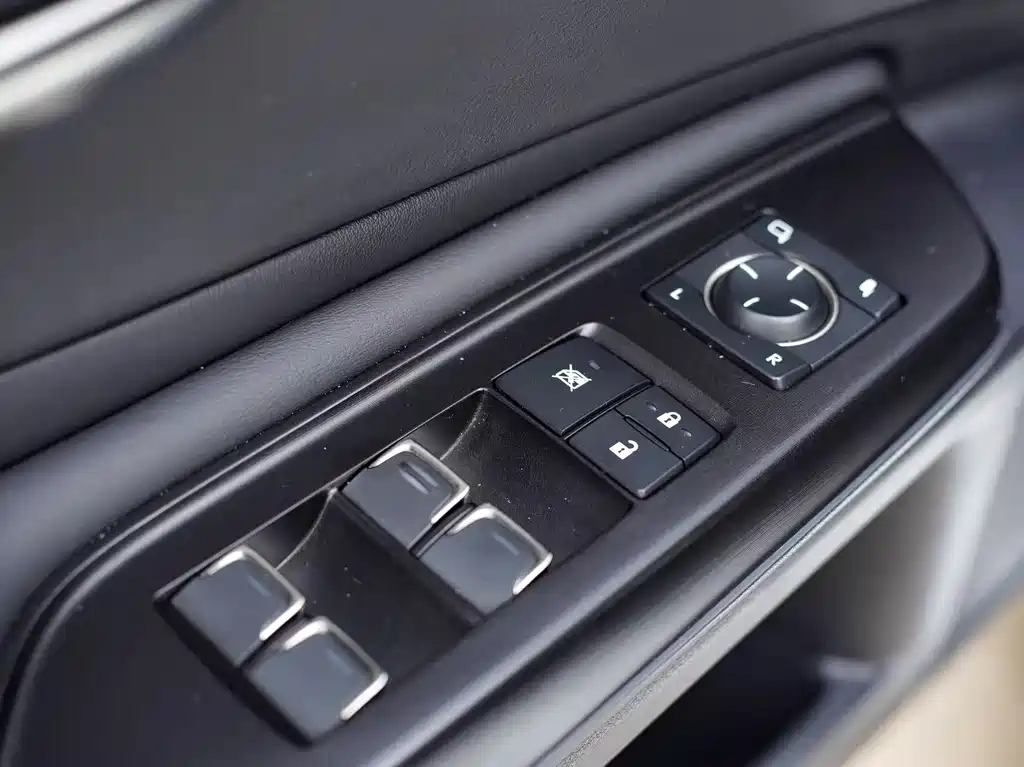 Lexus ES 2020 — фото 16