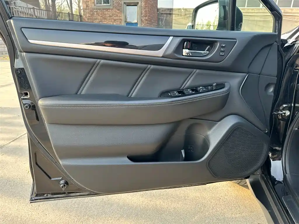 Subaru Outback 2020 — фото 13