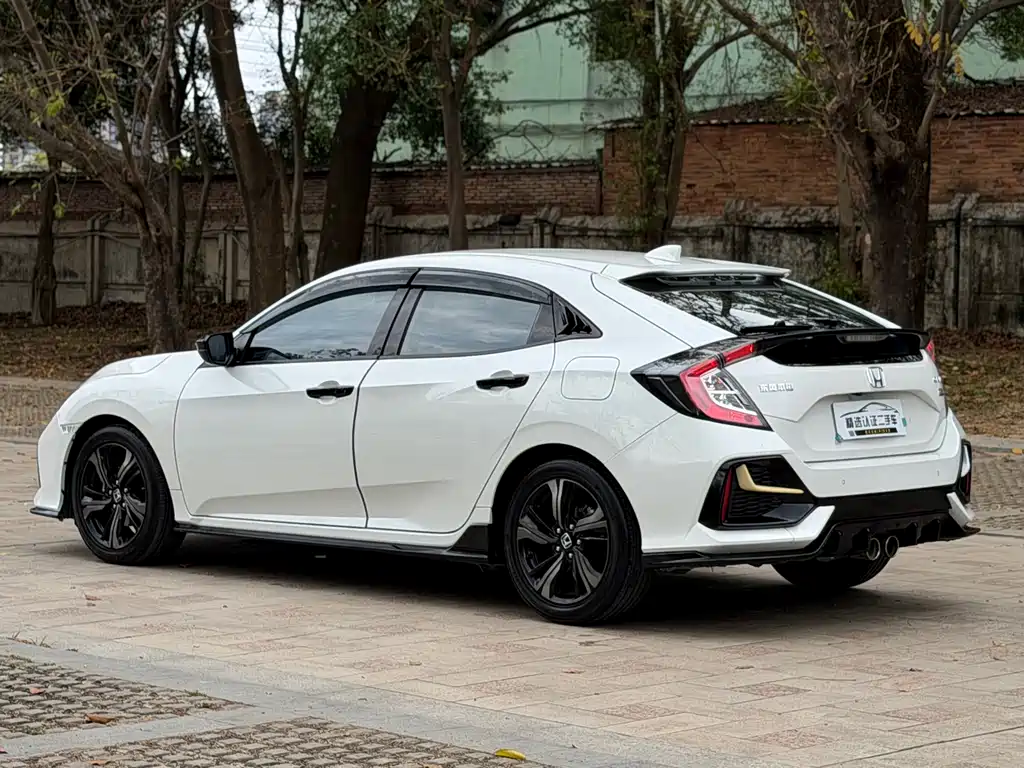Honda Civic 2020 — фото 21