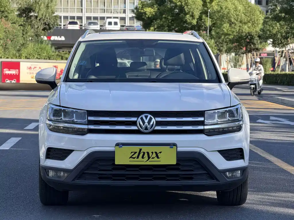 Volkswagen Tharu 2019