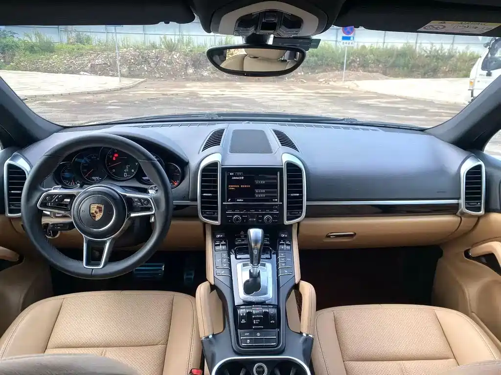 Porsche Cayenne 2016 — фото 6