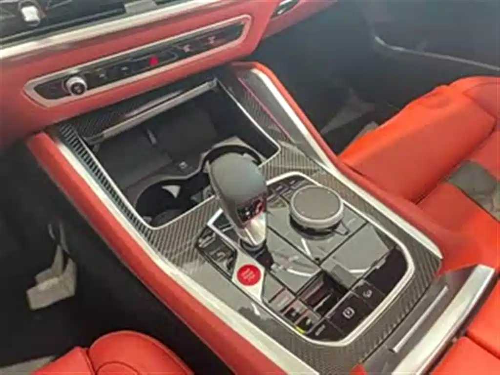 BMW X6 M 2025 — фото 12