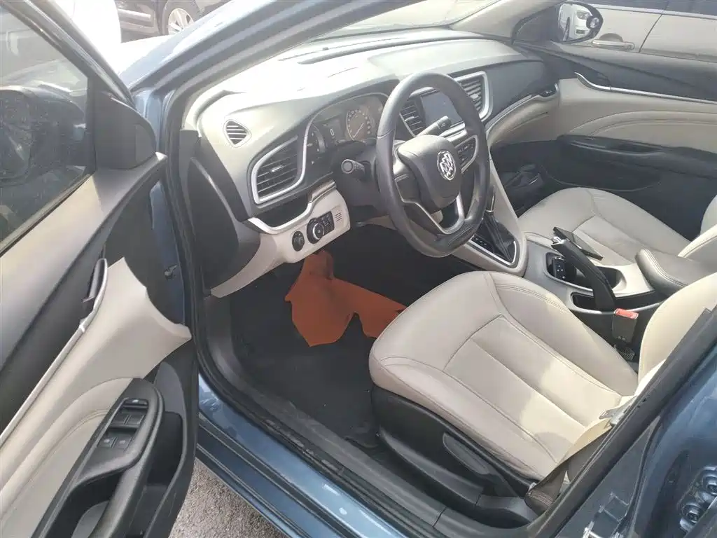 Buick Excelle 2015 — фото 12