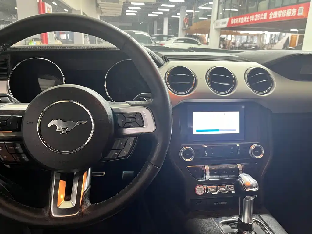 Ford Mustang 2016 — фото 13