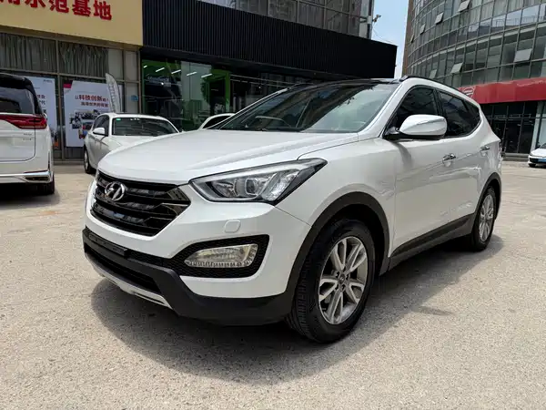 Hyundai Santa Fe 2013