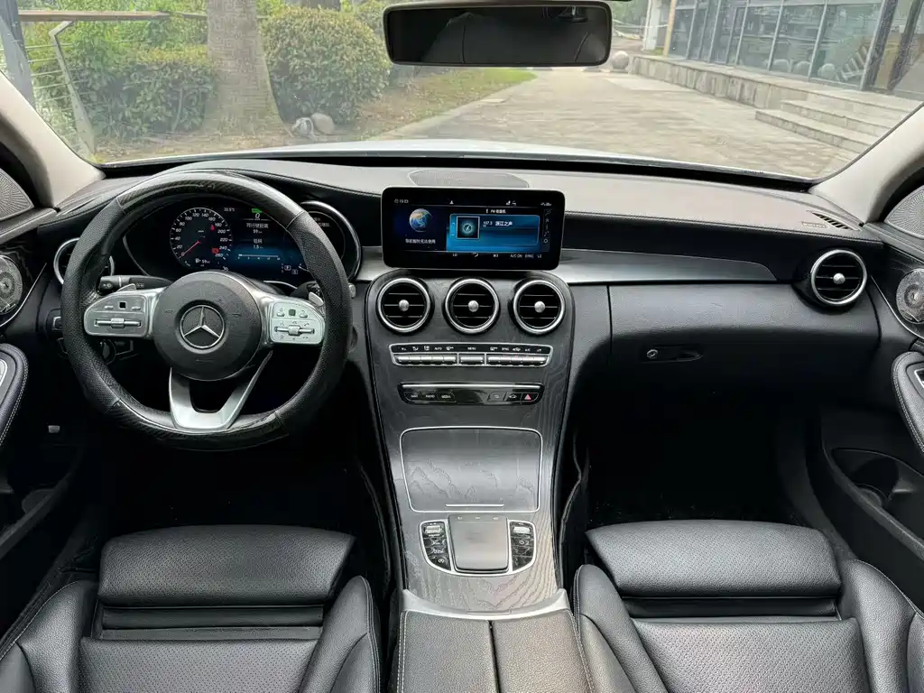 Mercedes-Benz C-Class 2020 — фото 20