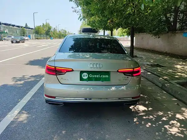 Audi A4L 2019