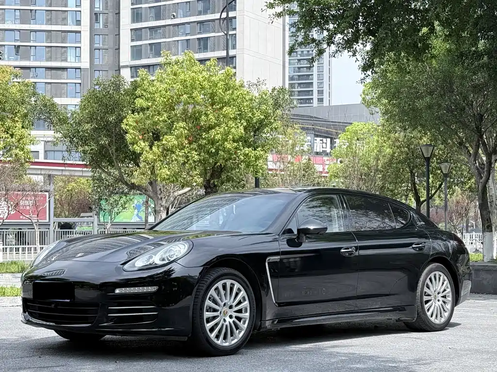 Porsche Panamera 2015 — фото 1