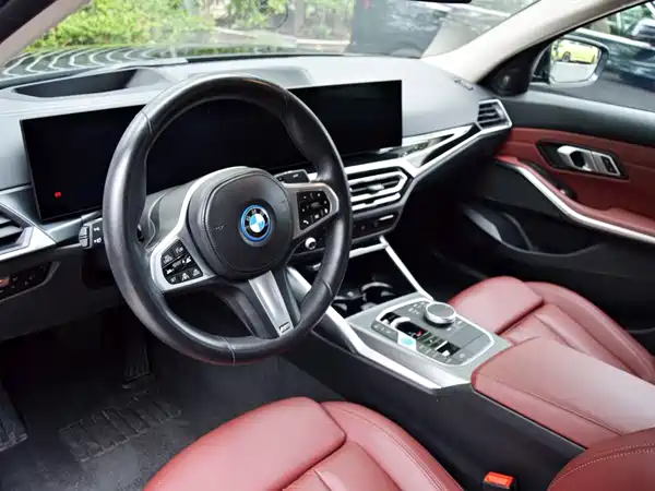 BMW i3 2023