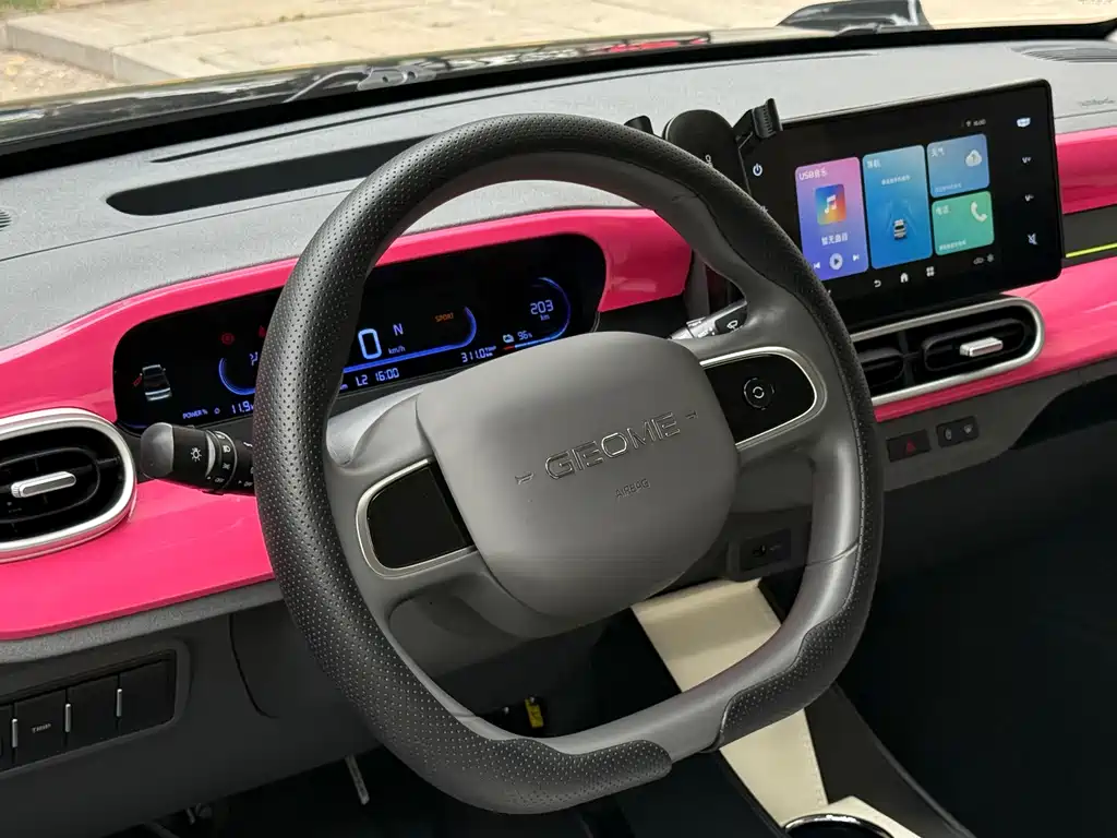 Geely Galaxy Panda 2025 — фото 6