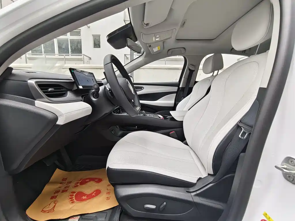 BYD Seal 05 DM-i 2025 — фото 7