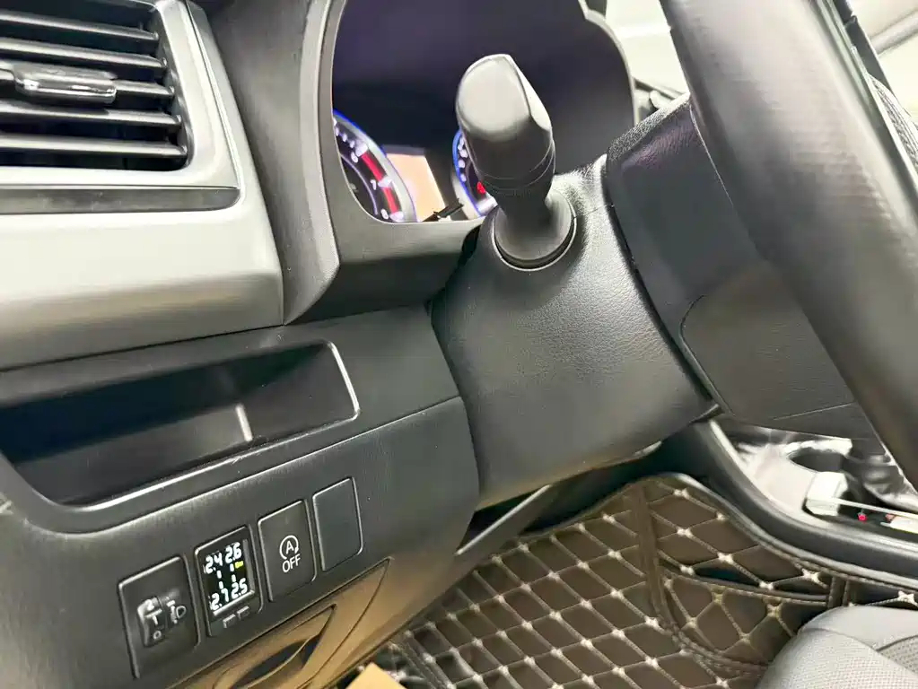 Toyota Highlander 2017 — фото 10