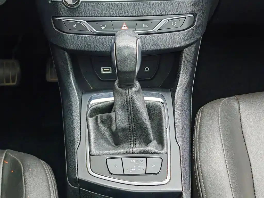 Peugeot 308S 2016 — фото 13