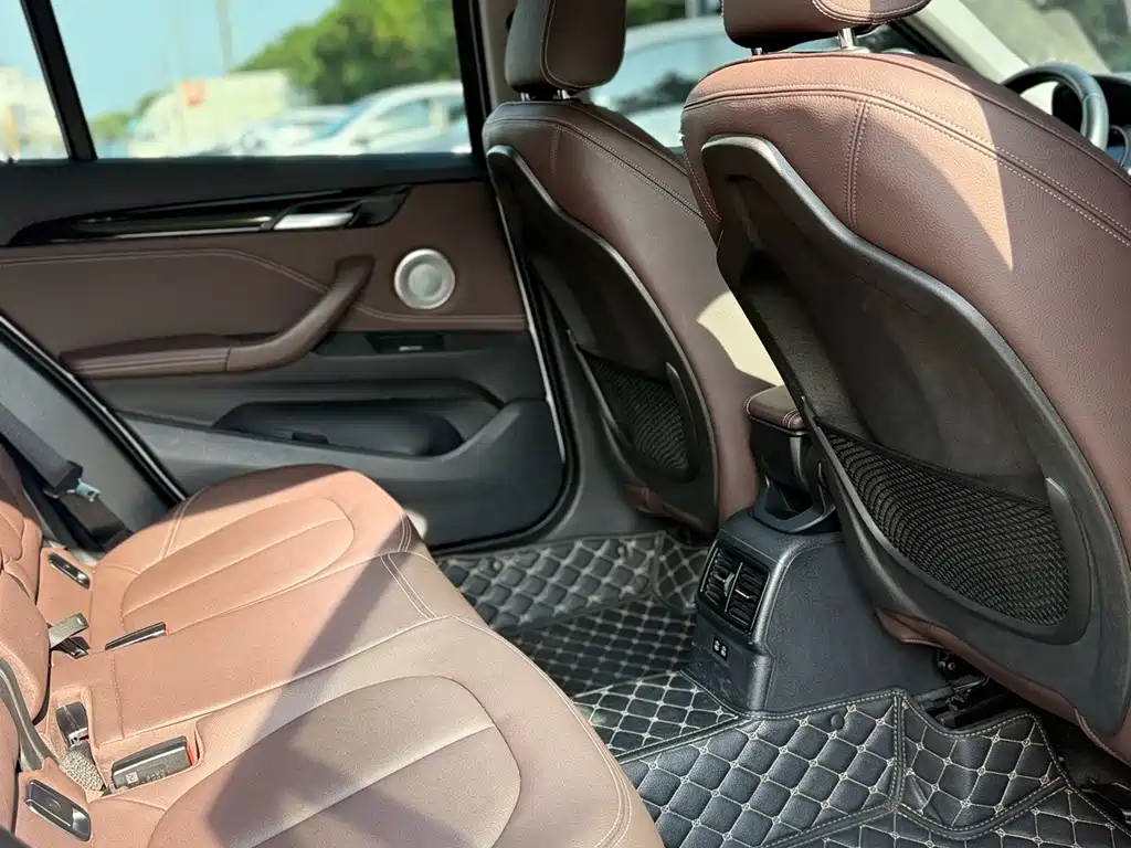 BMW X1 2021 — фото 11