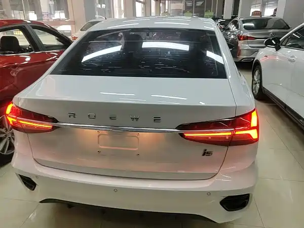 Roewe i5 2021