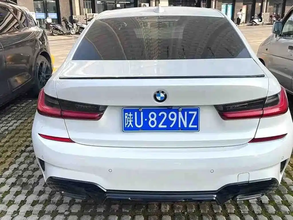 BMW 3 Series 2021 — фото 11