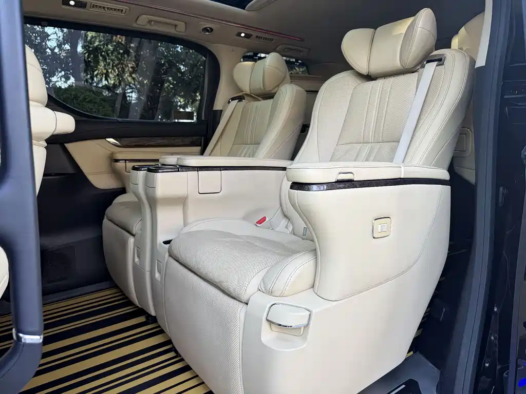 Toyota Alphard 2019 — фото 5