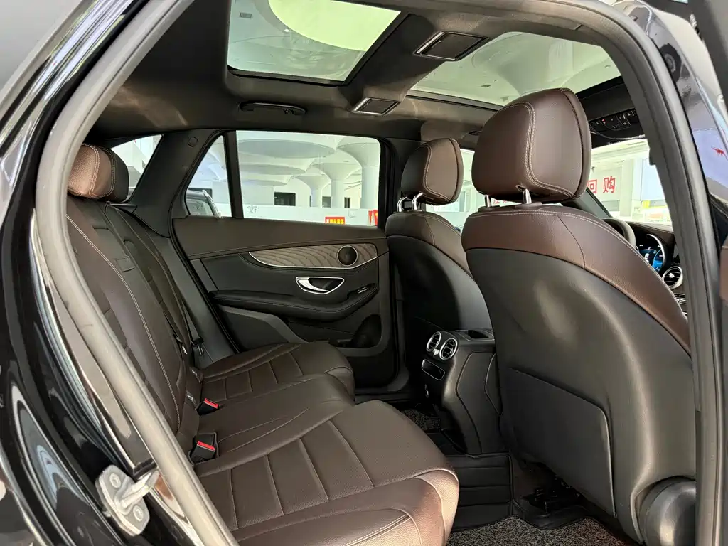 Mercedes-Benz GLC 2020 — фото 12