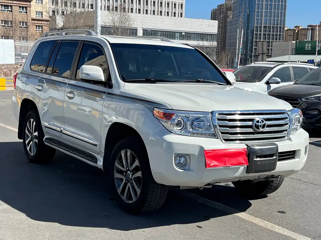 Toyota Land Cruiser 2014 — фото 3