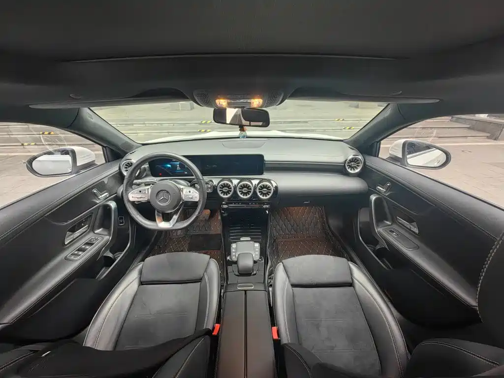 Mercedes-Benz A-Class 2021 — фото 16