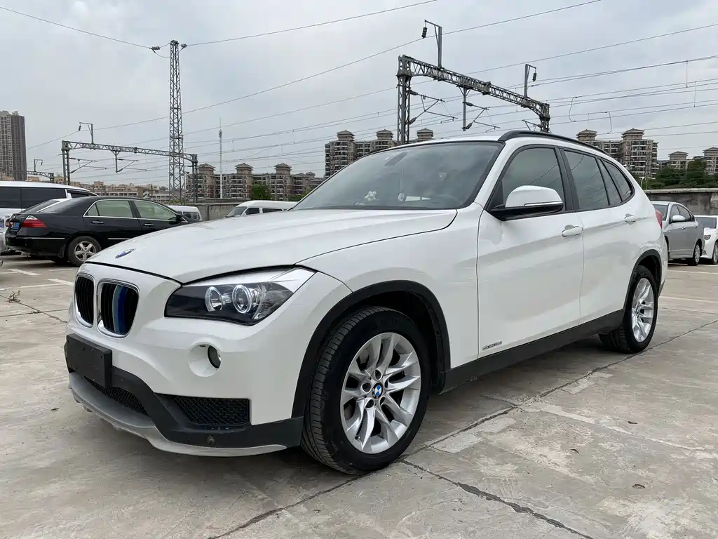 BMW X1 2016 — фото 1