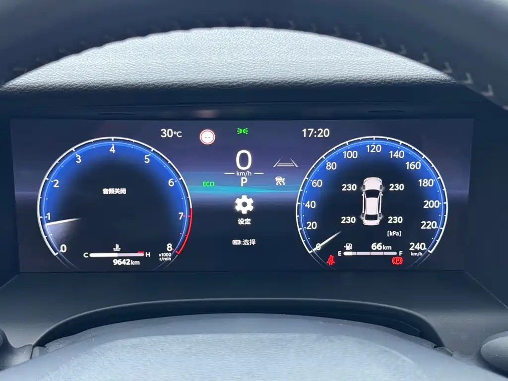 Toyota Camry 2025 — фото 10