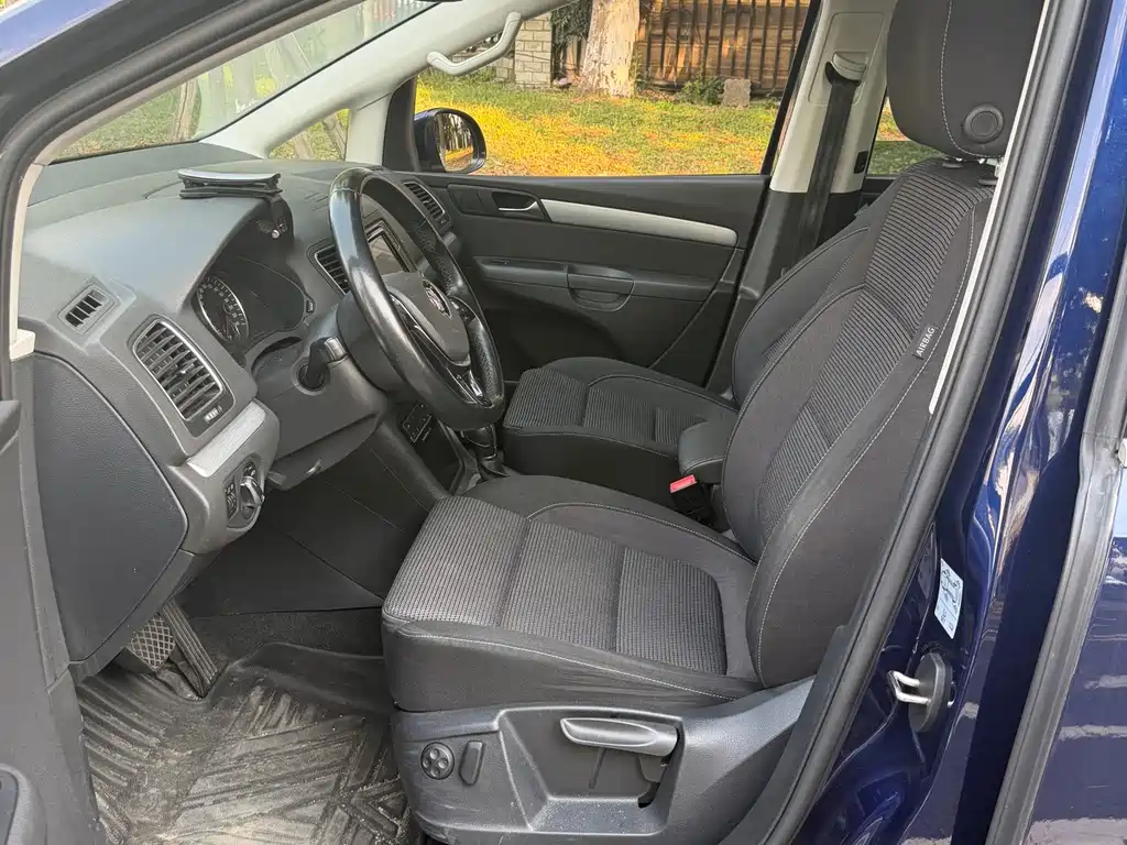 Volkswagen Sharan 2018 — фото 11