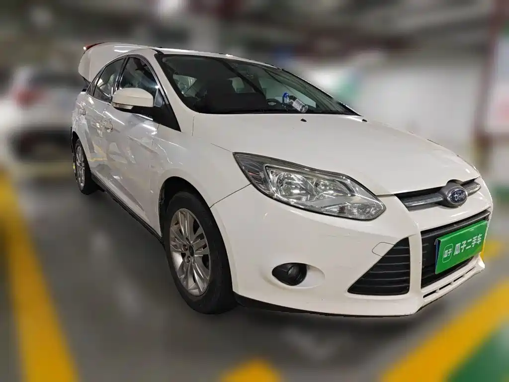 Ford Focus 2014 — фото 3