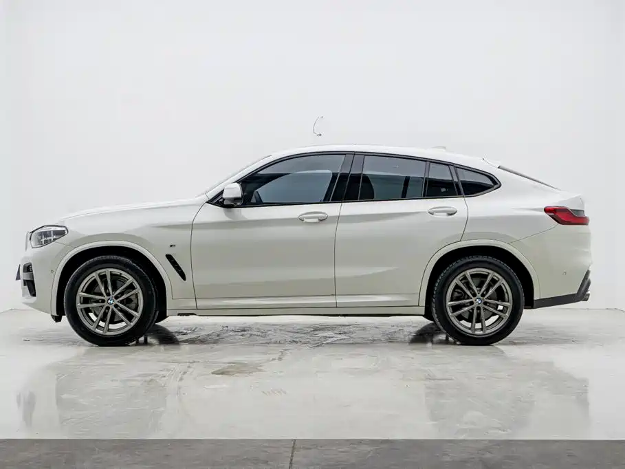 BMW X4 2020 — фото 23