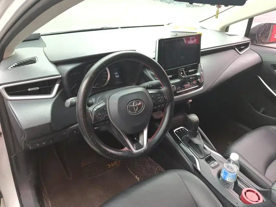 Toyota Corolla 2021 — фото 12