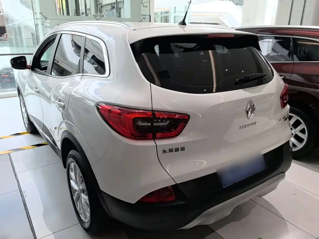 Renault Kadjar 2017 — фото 5
