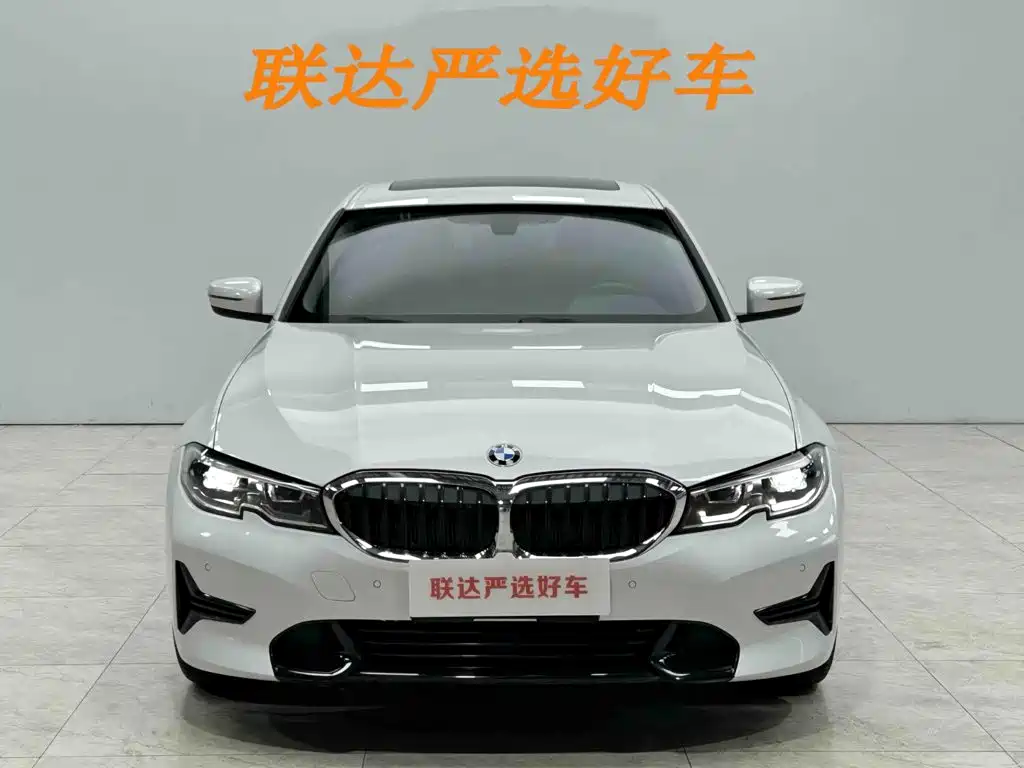 BMW 3 Series 2022 — фото 22