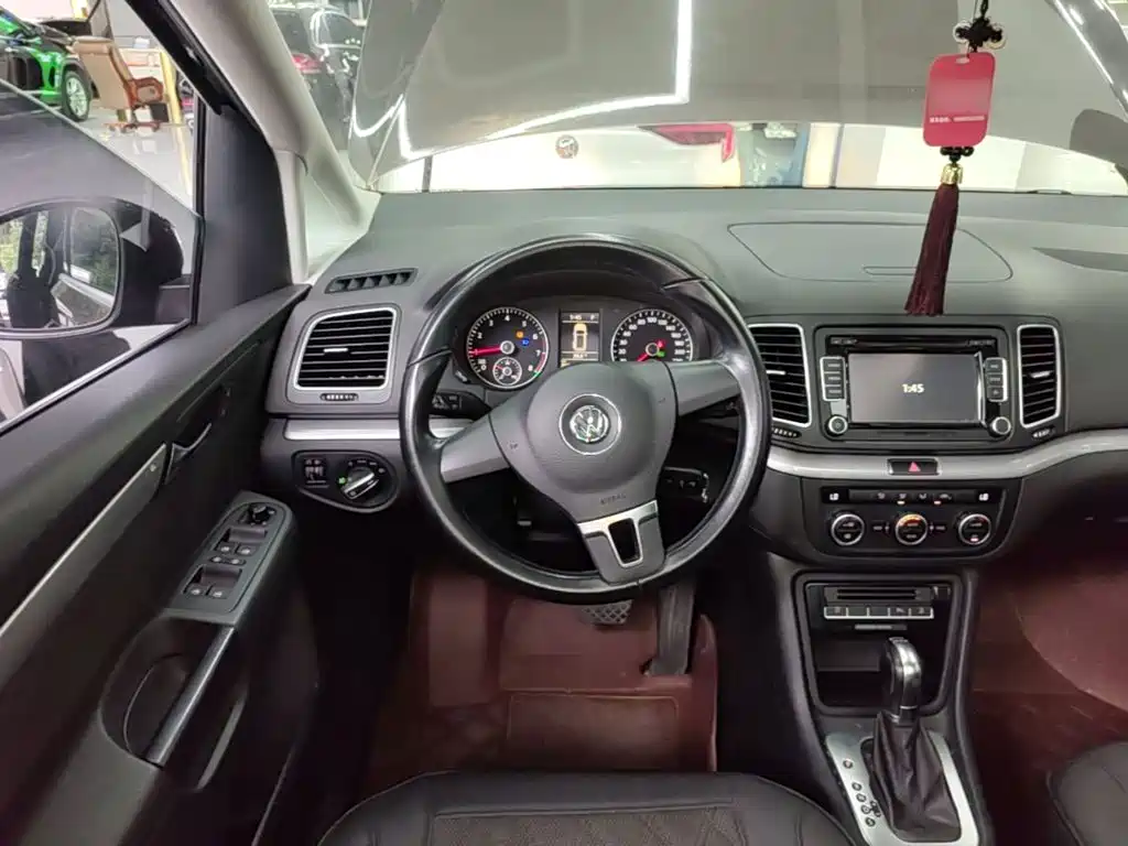 Volkswagen Sharan 2016 — фото 11
