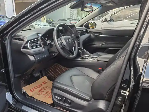 Toyota Camry 2021