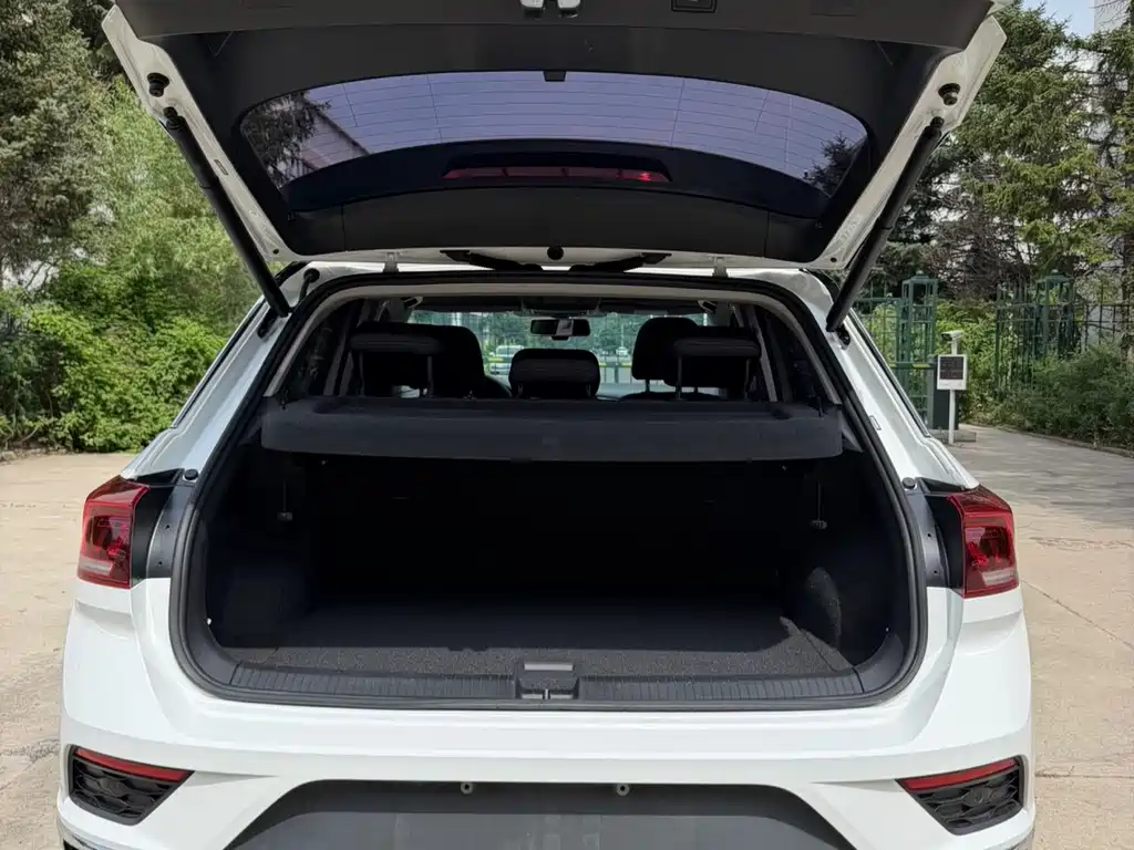 Volkswagen T-Roc 2022 — фото 12