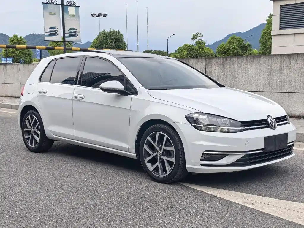 Volkswagen Golf 2020