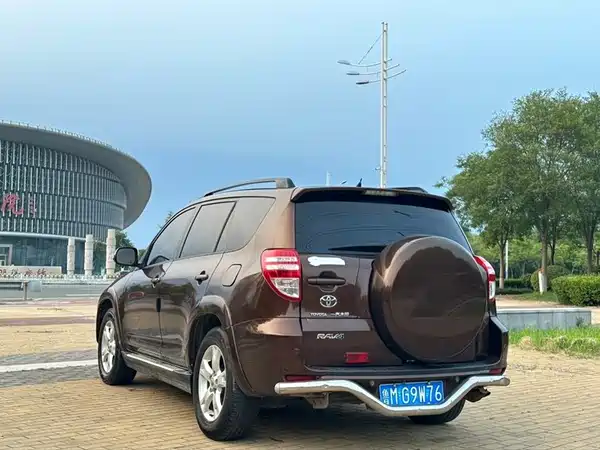 Toyota RAV4 2013