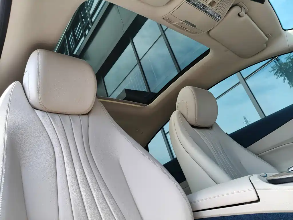 Mercedes-Benz E-Class 2023 — фото 14