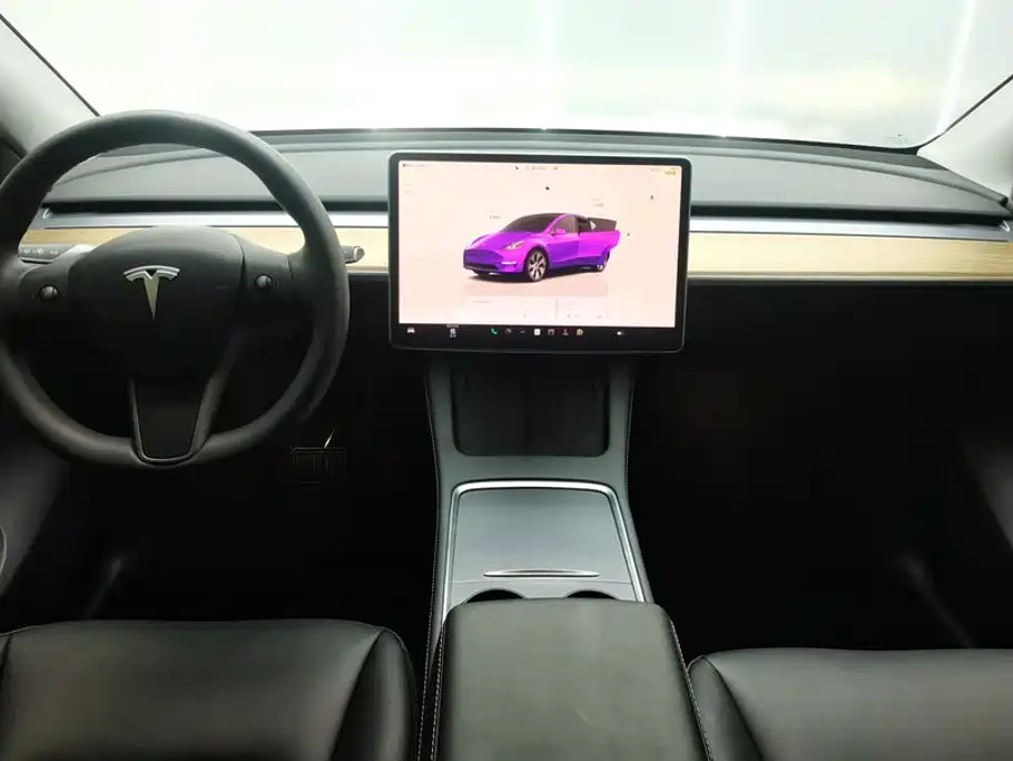 Tesla Model Y 2022 — фото 12