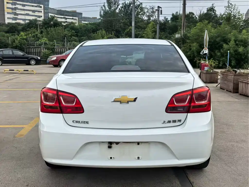 Chevrolet Cruze 2015 — фото 8