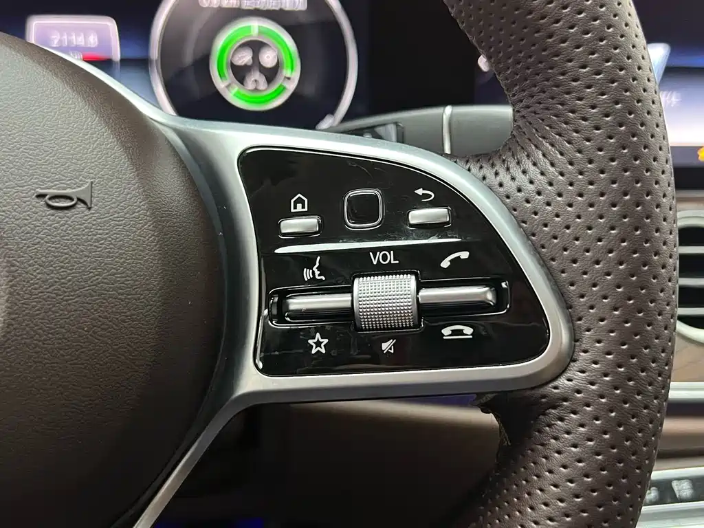 Mercedes-Benz E-Class 2020 — фото 22