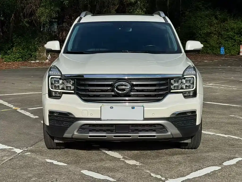 GAC Trumpchi GS8 2017 — фото 2