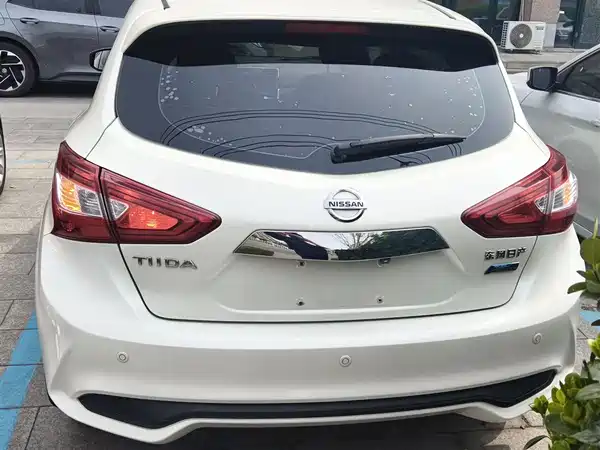 Nissan Tiida 2016