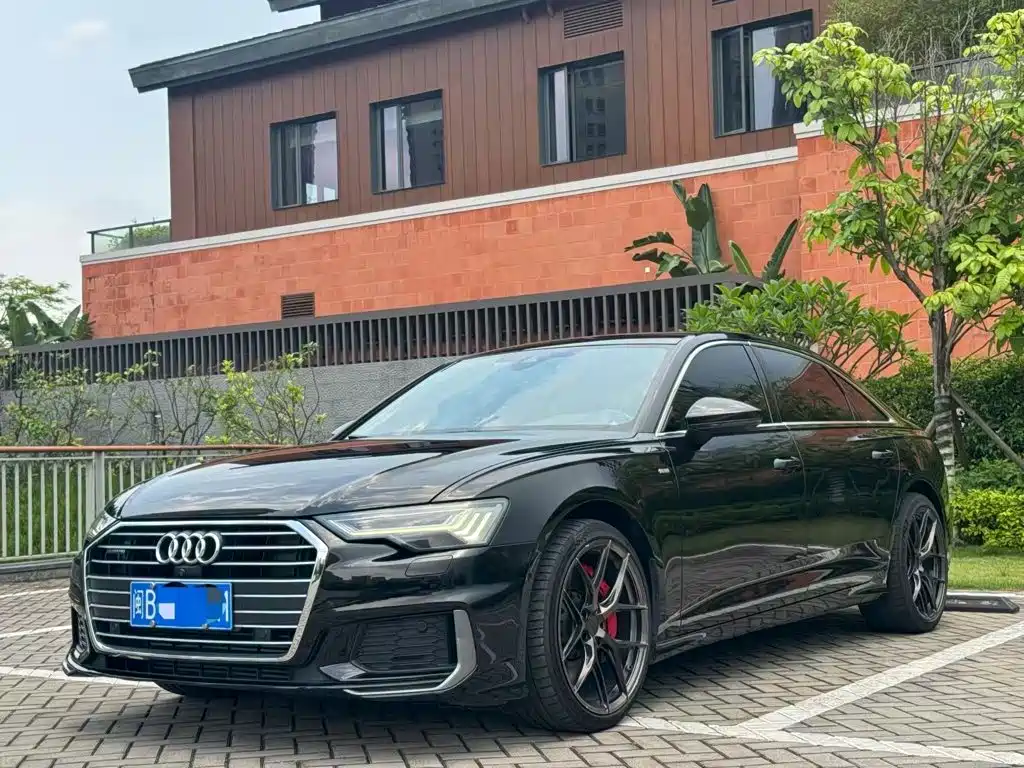 Audi A6L 2022