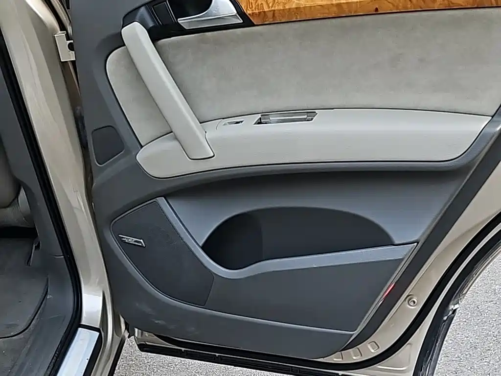 Audi Q7 2008 — фото 19