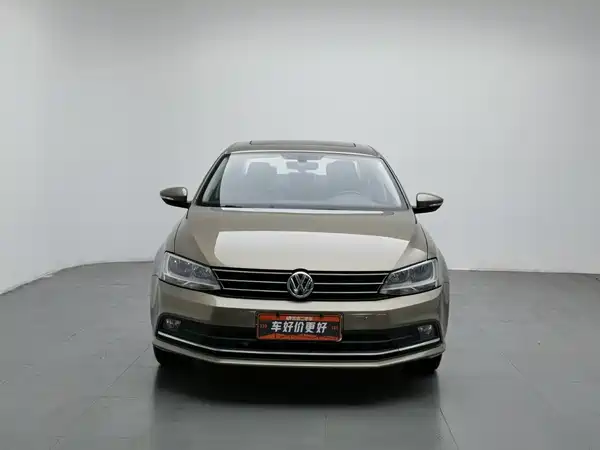 Volkswagen Sagitar 2019