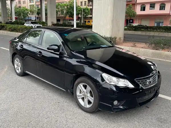 Toyota Reiz 2012