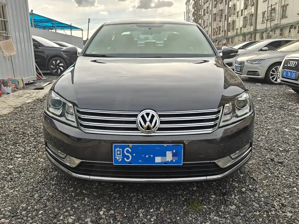 Volkswagen Magotan 2013