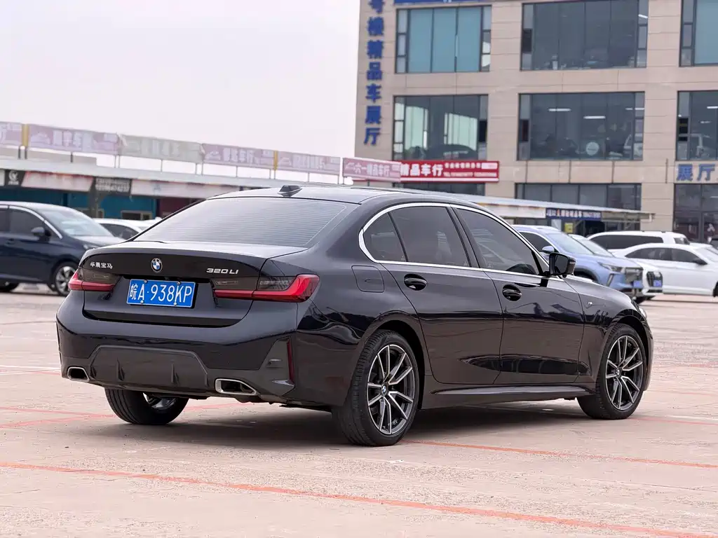BMW 3 Series 2023